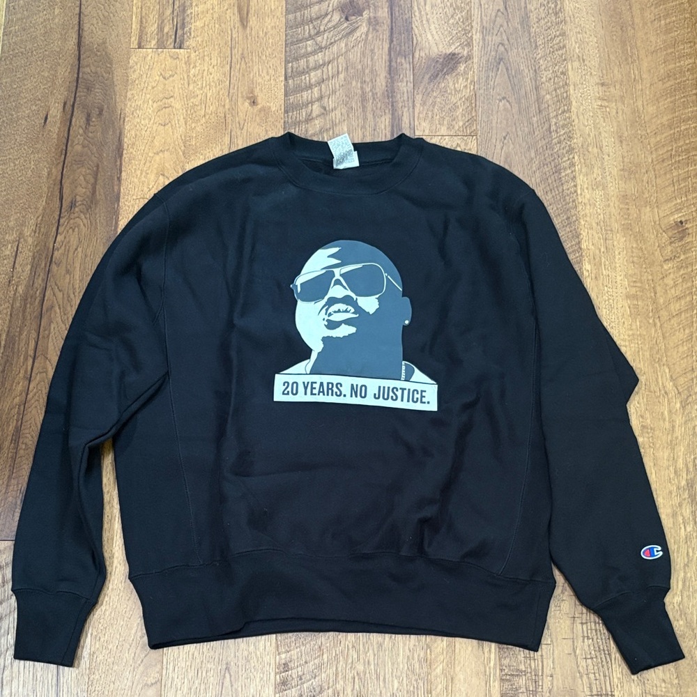 Champion Men's Black Graphic Crewneck 20 Years No Justice Size L